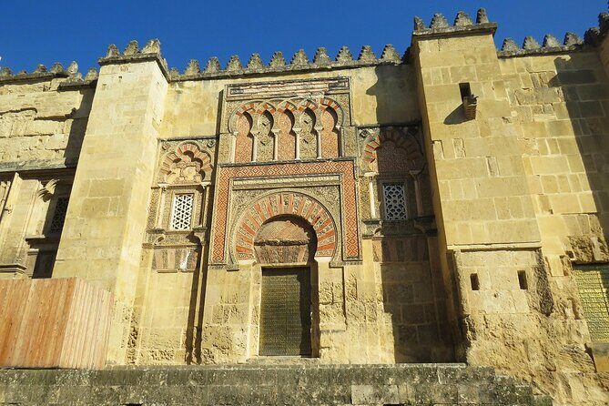 2 Days Cordoba with Mosque Ticket and Hotel Tour - Day Two: Free Time in the Centro Histórico and Back by 7 pm