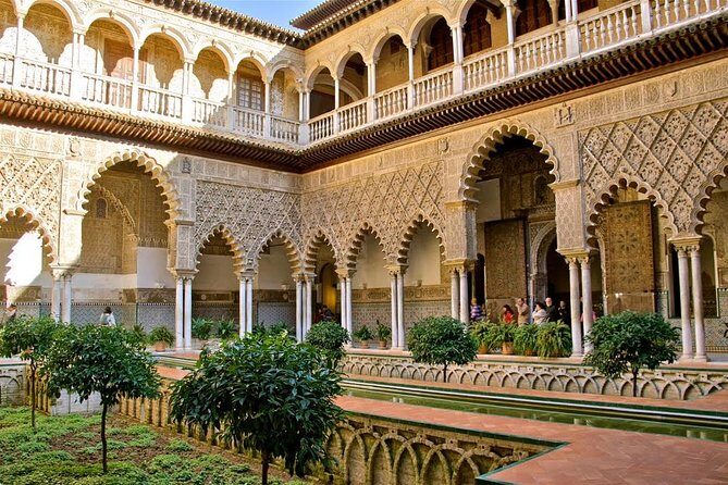 3-hour Seville Cathedral and Alcazar Skip-the-Line Combo Tour - Entering Seville Cathedral: Mosque Roots to Cathedral Marvel