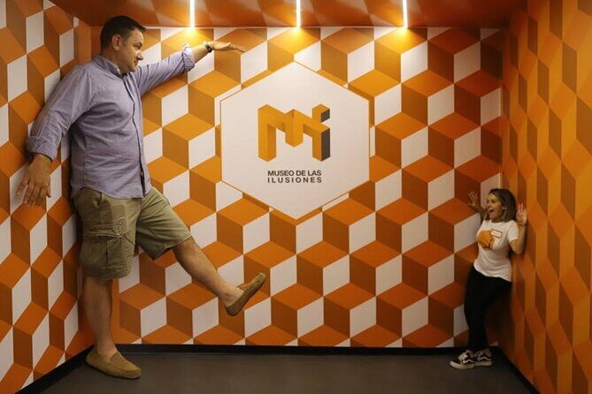A Fantastic Visit To The Museum Of Illusions Seville - Your One-Stop Itinerary: From the Museum Entrance to the Big Illusion Rooms