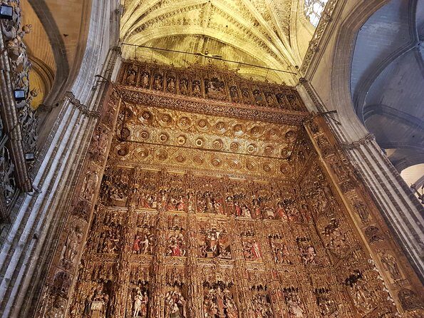 Alcazar and Cathedral of Seville Tour with Skip the Line Tickets - Royal Alcázar: Moorish and Christian details, plus real garden time
