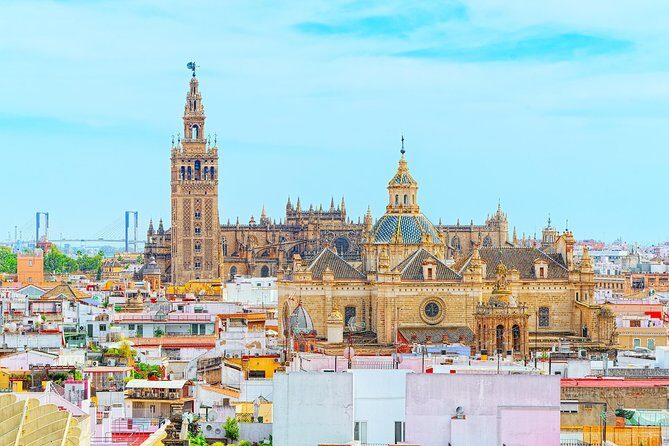 Alcazar, Cathedral and Giralda Guided Tour with Priority Tickets - How the Guide and Audio Affect Your Experience
