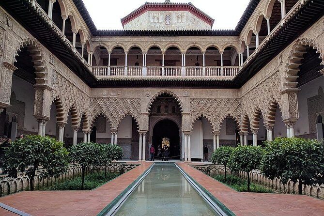 Alcazar, Cathedral and Giralda of Seville with entrance fee included - Real Alcázar: Moorish Detail You Can Actually Understand