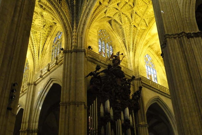 Alcazar & Cathedral of Seville Exclusive Group max. 9 guests - Key highlights worth booking