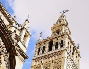 Alcazar & Cathedral of Seville Exclusive Group max. 9 guests - Why the max-9 group really changes the experience