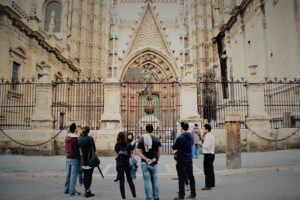 Alcazar & Cathedral of Seville Exclusive Group, max. 9 travelers - Seville Cathedral: Naves, Altarpieces, Columbus, and Sacred Rules