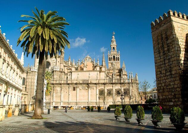 Alcazar Guided Day Tour in Seville - Where this tour fits in Seville’s “must-see” puzzle