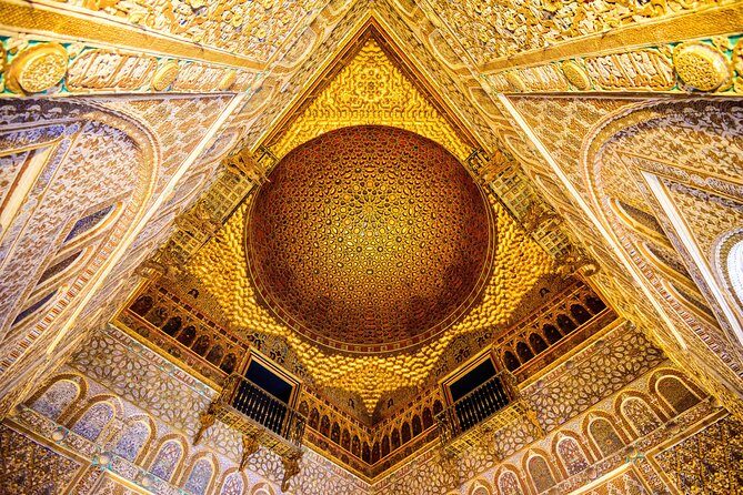 Alcazar of Seville Exclusive Group, max. 9 travelers - Mudéjar Palace of Peter of Castile: ceramic tiles and gypsum arches