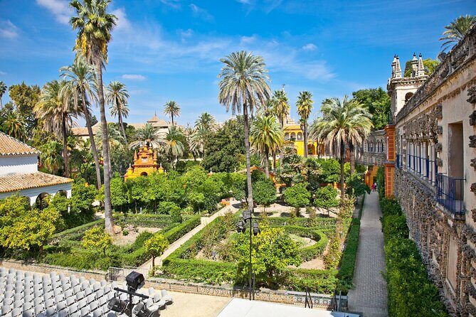 Alcazar of Seville Guided tour with Skip the Line Access - Your route: Royal rooms, courtyards, baths, and three gardens