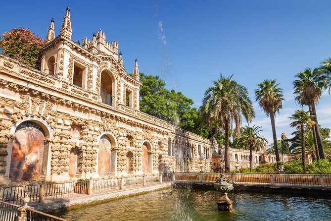 Alcazar of Seville Guided Tour with Skip the Line Ticket - Group size and pacing: why max 25 matters