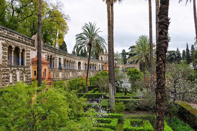 Alcazar of Seville Private Tour - The guide experience: where the stories actually land