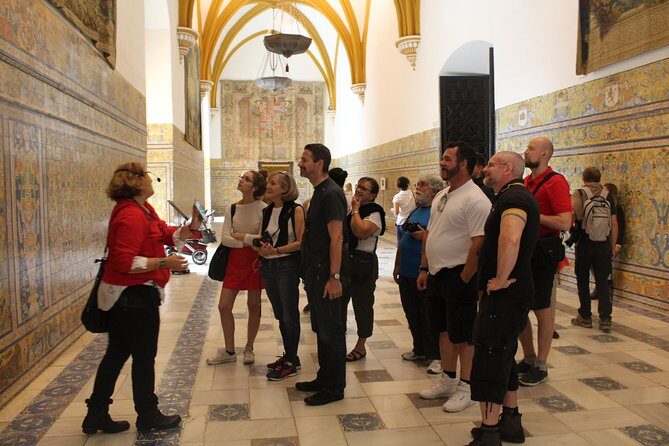 Alcázar tour and roof tour - Hotel pickup and meeting point: easy start, smooth afternoon