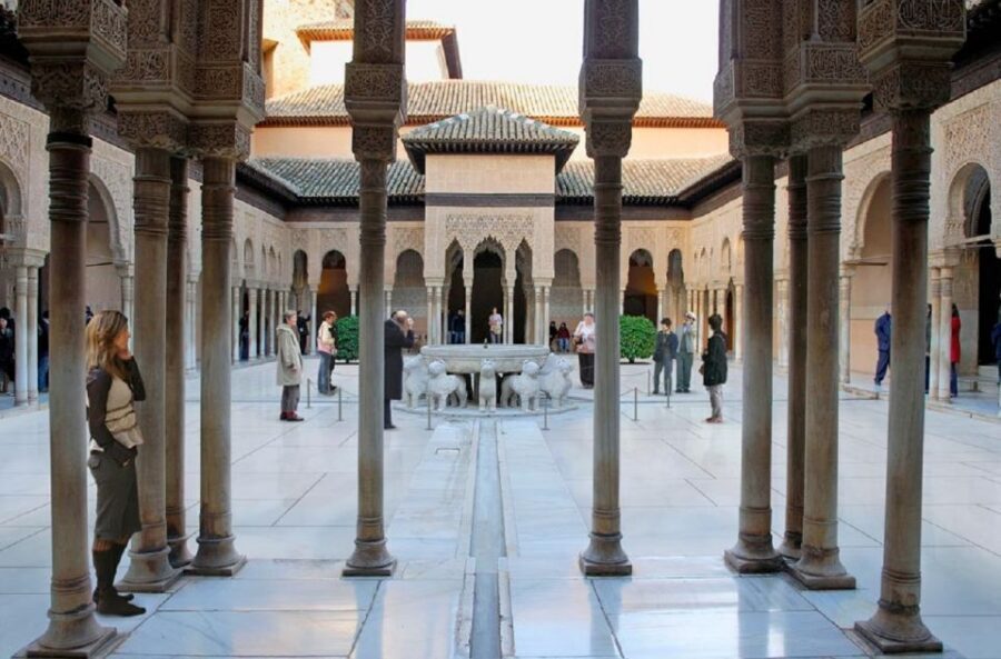 Alhambra and Albaicín Full-Day Private Tour from Seville - From Seville to Granada: the day-long logistics that actually work