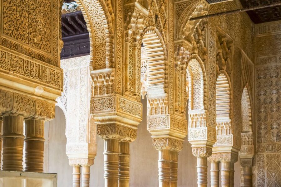 Alhambra and Albaicín Full-Day Private Tour from Seville - Mexuar, Comares, and the Palace of the Lions: what the guide helps you see