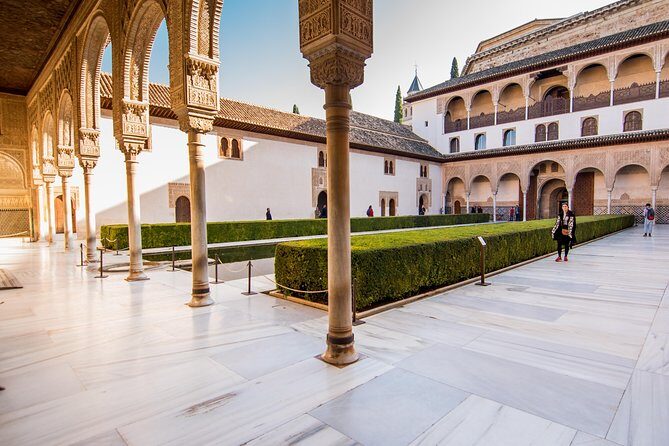 Alhambra Guided Tour & Albaicin Tour from Seville - Alcazaba: military roots before palace beauty