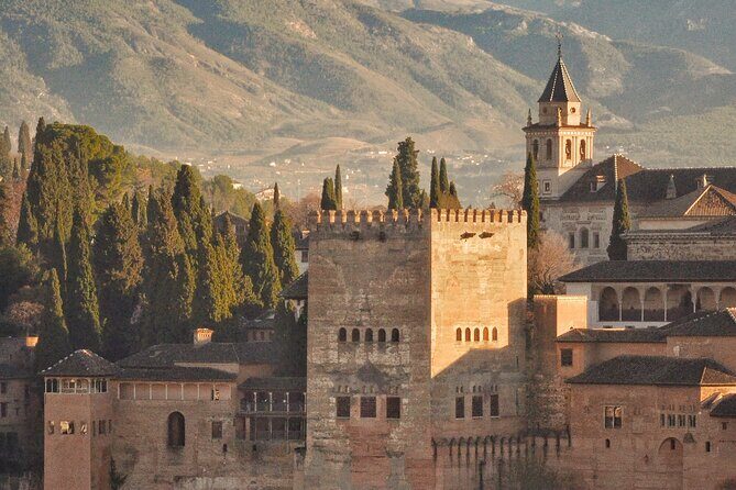 Alhambra Private Tour & Nazaries Palaces from Seville with Pickup - Getting started in Seville: pickup, drive, and how to survive the morning