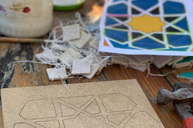 Be an Artisans in Seville for a day - The Workshop in a 400-Year-Old Space: Where the Class Feels Real
