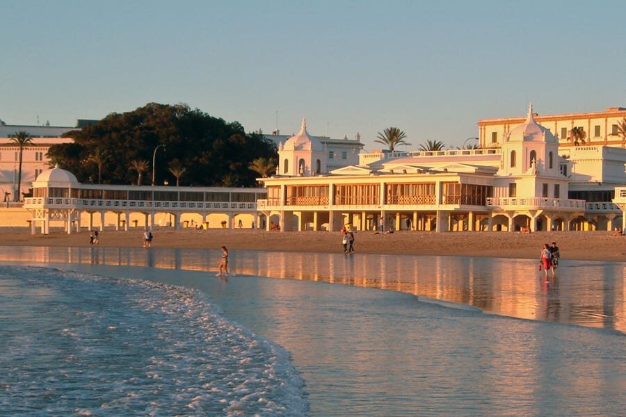 Cadiz Full-Day Guided Excursion from Seville - Castillo de San Sebastian and the coastal edge