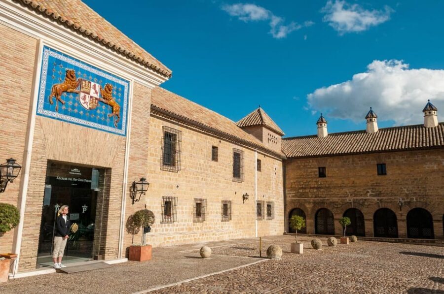 Carmona and Necropolis Tour from Seville - Parador de Carmona: The Pleasant Pause Between Stones