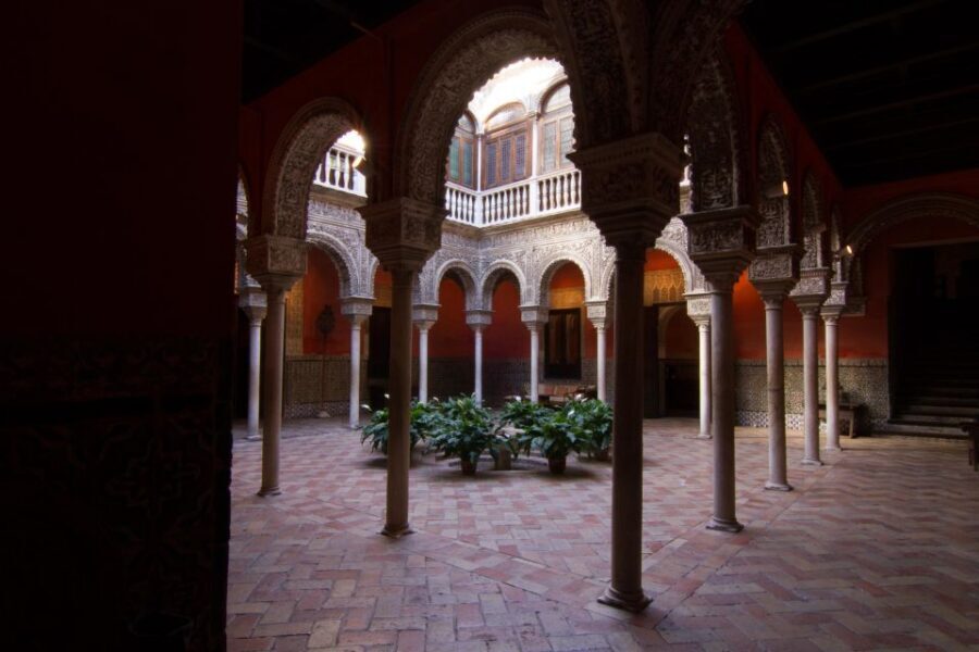Casa de Salinas Entry Ticket with Audio Guide - The Winter and Summer Drawing Rooms: Painted Ceilings and Daily Rhythm