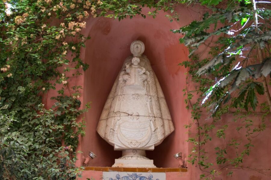 Casa de Salinas Entry Ticket with Audio Guide - Inside a Privately Owned Seville Mansion (Where the Family Still Lives)