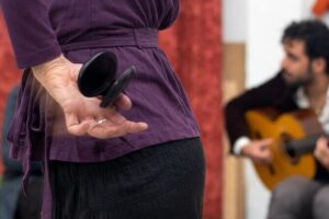Castanets for Beginners: Introduction Class (with Dance Demo) - Inside the studio: what the lesson actually covers