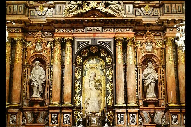 Cathedral Of Seville Private Tour - Art, Statues, and Memorials: Sofia’s Story-First Approach