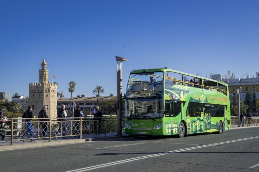 Combo: Hop on hop off + Flamenco Show & Walking tours - A 1-Day Sevilla Plan: Bus Sightseeing, Flamenco, and Two Neighborhood Walks