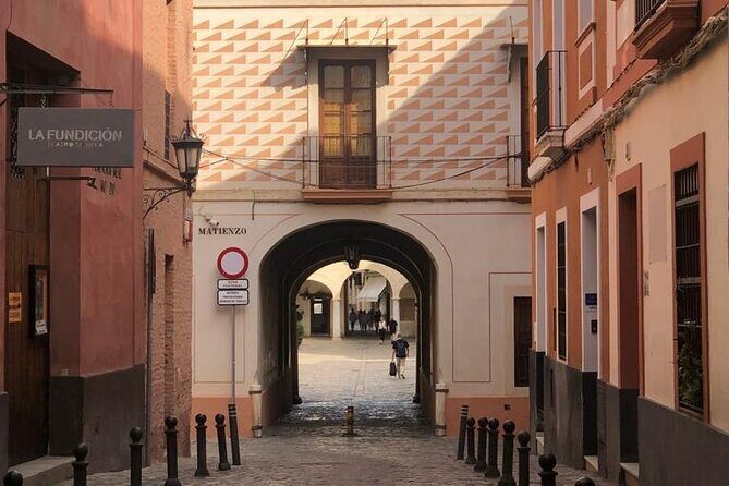 Contrasts of Seville - Seville’s Convivencia Route: From Plaza Nueva Into Santa Cruz