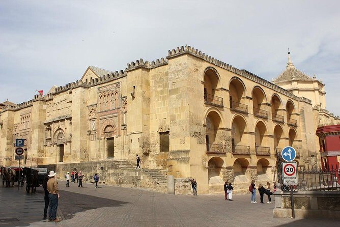 Cordoba Guided Tour Mosque and Cathedral from Seville - Transport comfort: air-conditioned matters in Córdoba