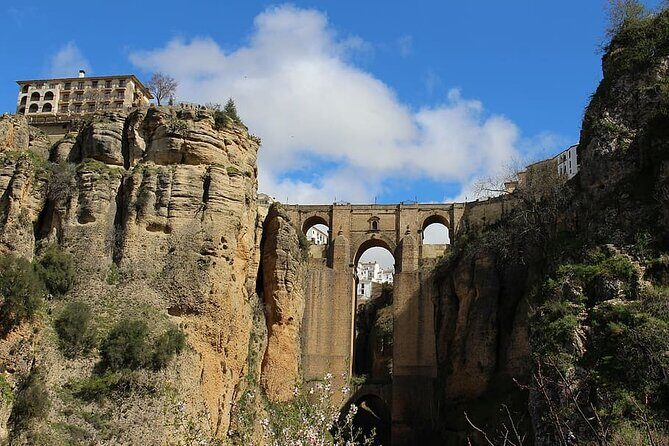 Day trip to Zahara, Setenil and Ronda from Seville - Price and value: what $102.84 buys you