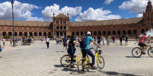 E-Bike tour in Sevilla - 2.5 Hours, Clear Focus: How the Tour Works