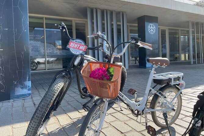 Electric Bicycle Rental in Seville - Bike Condition and Staff Help: What the Reviews Point To