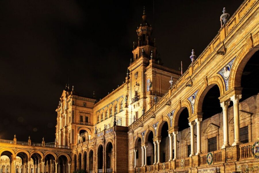 Enchanted Seville: Private Walking Tour - Who should book this private evening walk