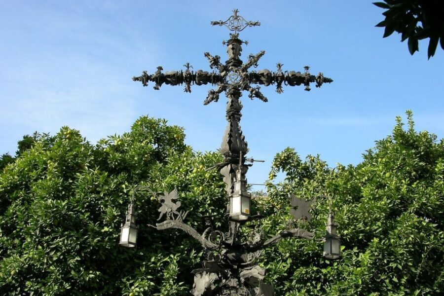 Enchanted Seville: Private Walking Tour - Price and value for a private group up to 2