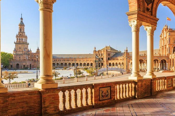 Essential Seville's Ancient History: An Audio Tour - The Cathedral outside: what to look for when you can’t rush inside
