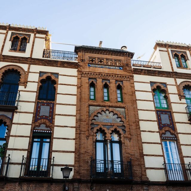Exclusive Seville: Hidden Gems and Iconic Landmarks Tour - Your Two-Hour Route: How You’ll See Seville Without Getting Crushed