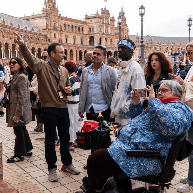 Exclusive Seville: Hidden Gems and Iconic Landmarks Tour - Antigua Fábrica de Tabacos: A Stop That Adds Serious Depth