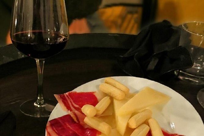 Flamenco and Tapastour with a flamenco artist - A three-hour Seville combo: tapas bar hopping plus a small-stage flamenco show
