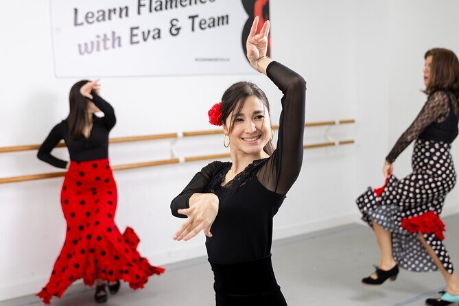 Flamenco Dance Class in Seville with optional Flamenco Costume - What you actually do during a one-hour flamenco class