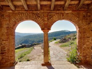 From Seville: Full-Day Aracena & Rio Tinto Mines Tour - Getting out of Seville: timing, transport, and photo chances