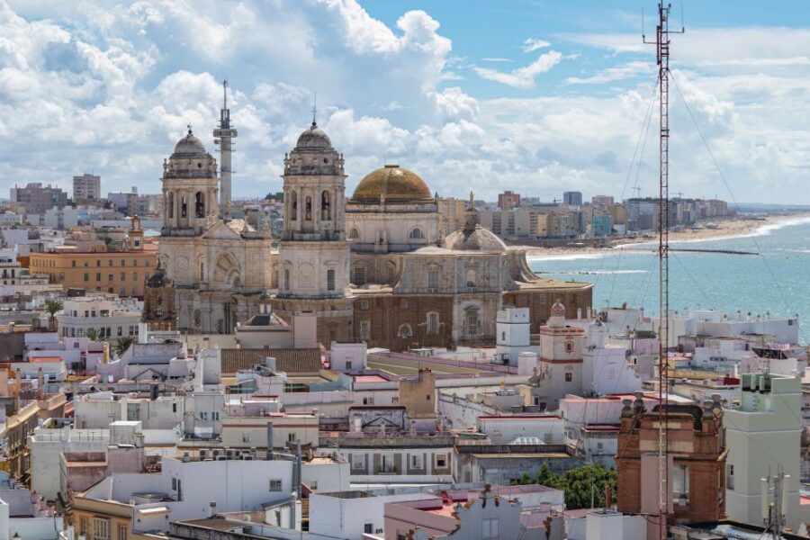 From Seville: Private Day Trip to Cádiz with Guide - The big landmarks: Cathedral, Roman theatre, Constitution, Tavira Tower