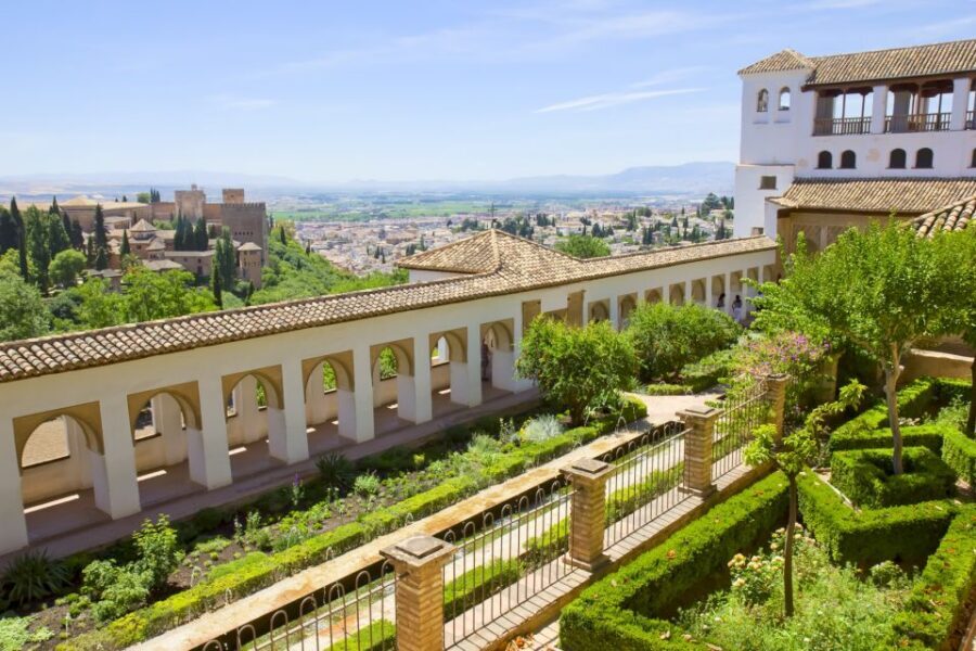 From Seville: Private Granada Day-Trip with Alhambra Visit - Should you book this Seville-to-Granada private day trip?