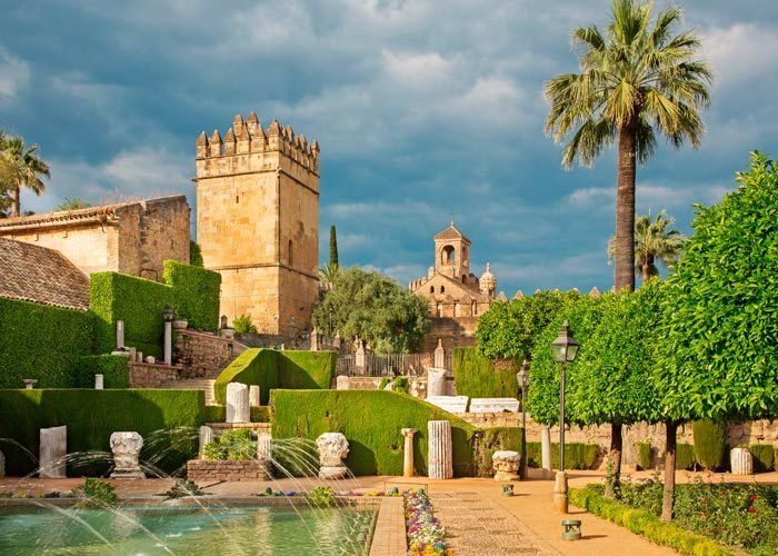 From Seville: Private Transfer to Granada and Córdoba Tour - What Makes the Private Format Worth It: Guide Quality and Real-Time Adjustments