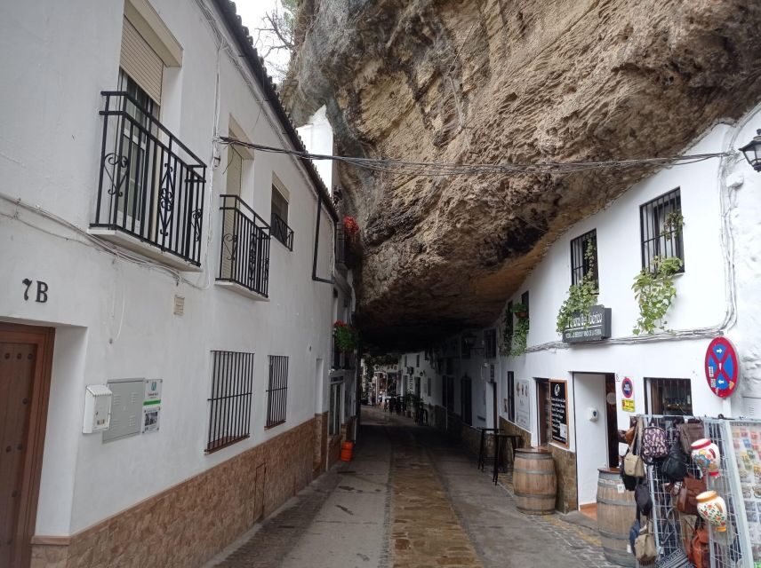 From Seville: Ronda+Setenil de las Bodegas Day Trip - Riding the Bus: Comfortable Enough, But Dress for Variations
