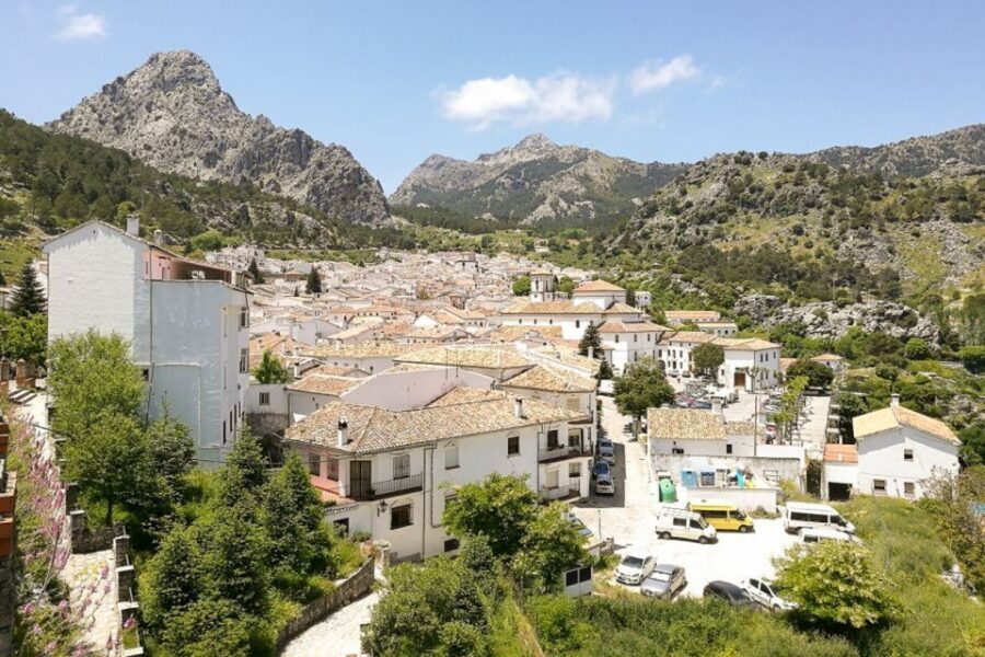 From Seville: White Villages and Ronda Tour - Grazalema: Lunch Break, Sierra Views, and a Slower Pace