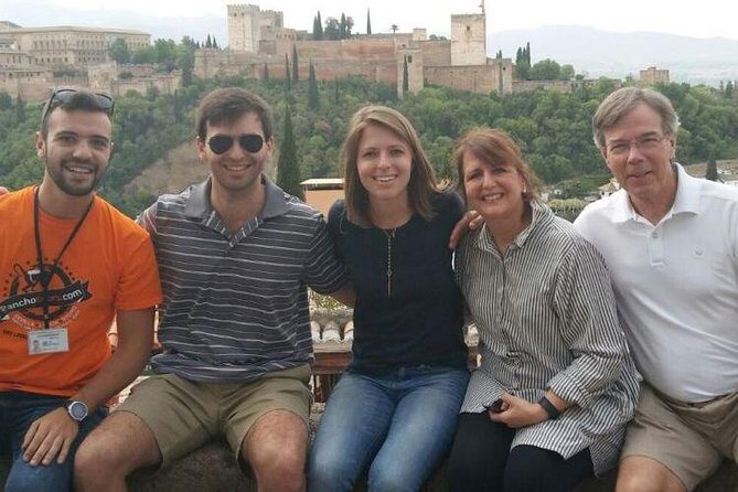 Granada Day Trip from Seville with Skip-the-line Alhambra Access - Entering the sights with a plan: what to expect at Alhambra