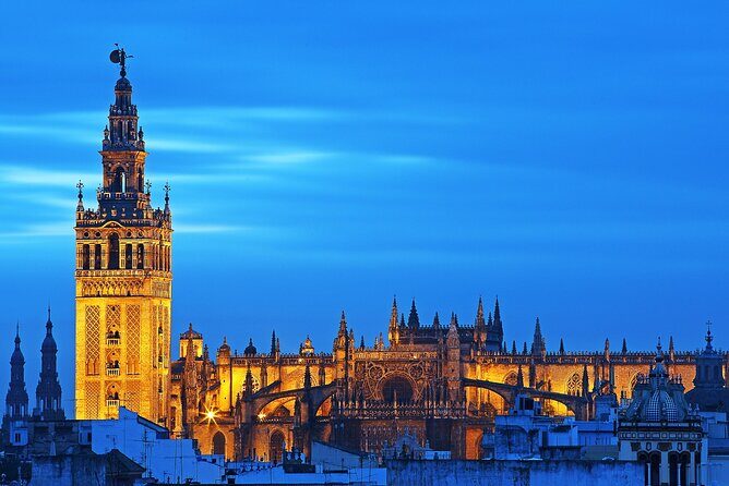 Guided Premium eBike Tour Sevilla | native speakers EN • DE • FR - Stop 3: Huevo de Colón (Birth of a New Man) and the story inside the symbol
