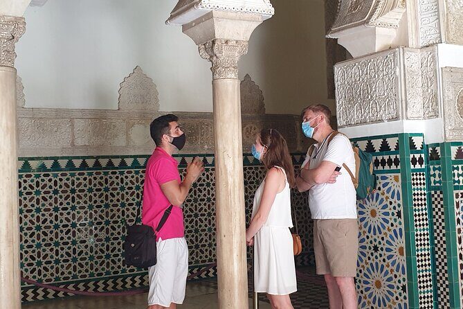 Guided Tour Sevilla Alcázar - How the tour feels in your hands: small group size and headsets