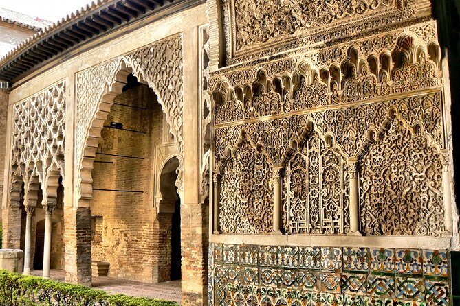 Guided visit to the Alcázar of Seville without queues - What You Must Bring: Passport/ID Without Exceptions