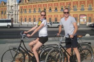 Highlights Bike Tour in Seville - Real Alcázar (outside views) and Catedral de Sevilla: big names, no ticket stress